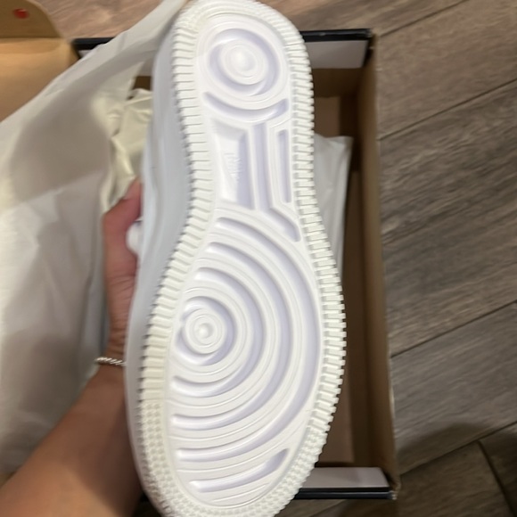 Nike AF1 platform size 8.5 - Picture 3 of 3
